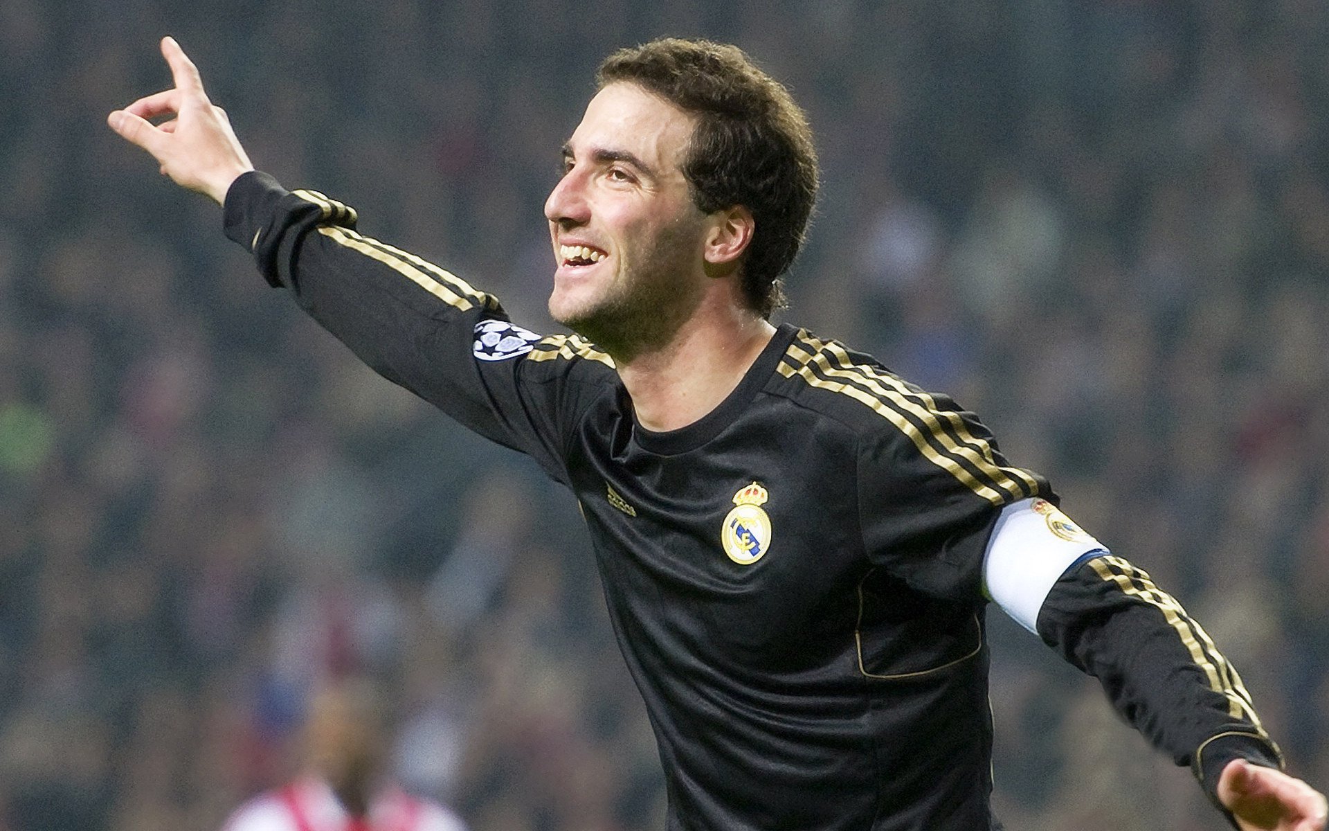 全运会常规赛激情夜！阿尔卡拉斯里突外投，巴塞罗那惊险热刺